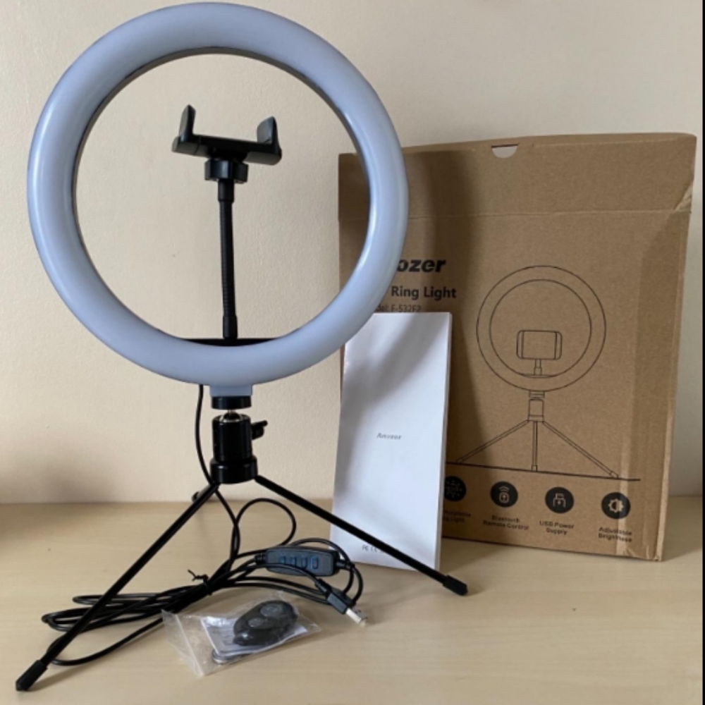 LED Ring Light w Tripod Phone Holder & Remote